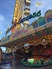 Musik Express und Riesenrad Willenborg @ Olympiapark Sommerfest 2019 - impark19 Sommerfestival München - Volksfest vom 25.07.-18.08.2019 (©Foto: Martin Schmitz)